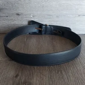 NWT | Cabi 4396 Boss Belt. Black CAbi | Accessories | Cabi Black Leather Boss Belt Size Large  main image 2
